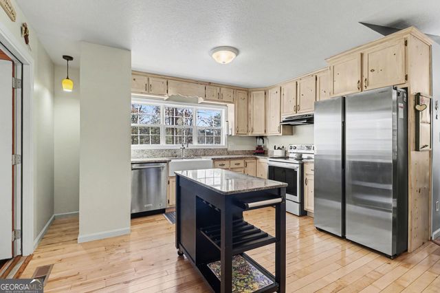 387 Ruby Lane, Mineral Bluff, GA 30559