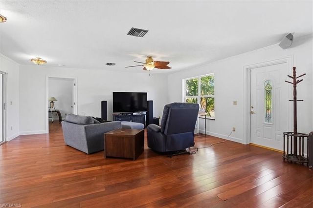 3918 Cindy AVE, Naples, FL 34112