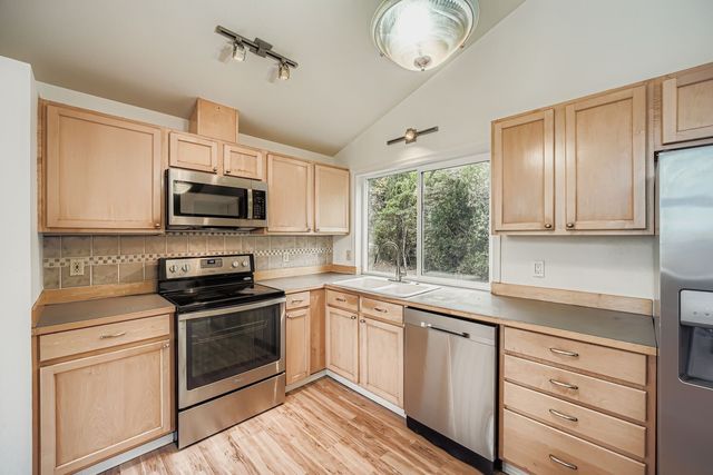 29933 3RD AVE SW, Federal Way, WA 98023