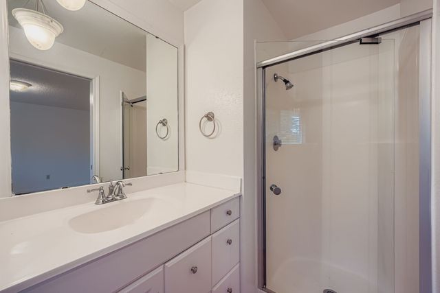 29933 3RD AVE SW, Federal Way, WA 98023