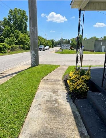 3416 Brookdale Avenue, Macon, GA 31204