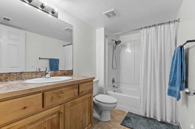 1398 N 2475 W, Clinton, UT 84015