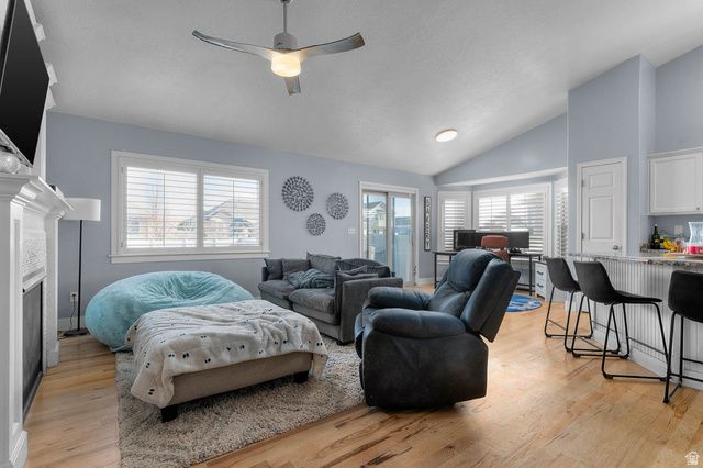 1398 N 2475 W, Clinton, UT 84015