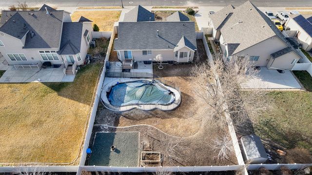 1398 N 2475 W, Clinton, UT 84015