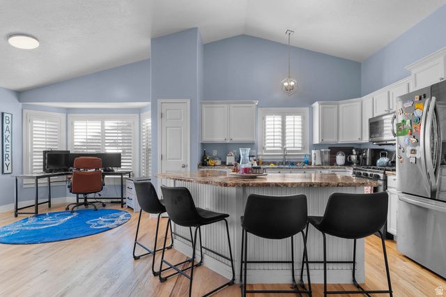 1398 N 2475 W, Clinton, UT 84015