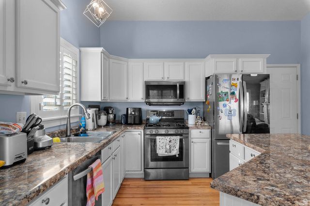 1398 N 2475 W, Clinton, UT 84015