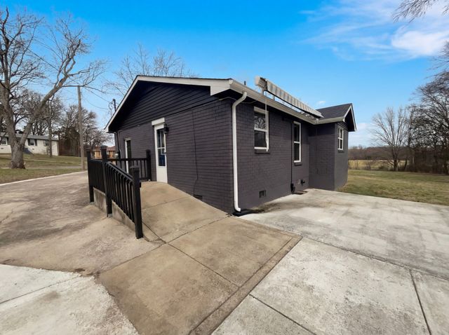 4116 Buenaview Ct, Nashville, TN 37218