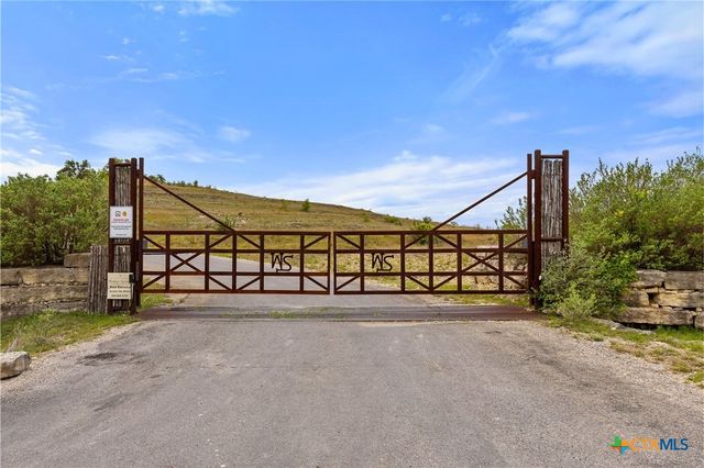 408 Osage Way, Johnson City, TX 78636