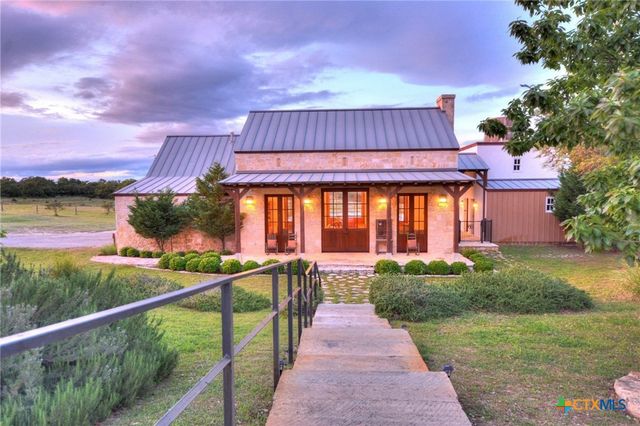 408 Osage Way, Johnson City, TX 78636