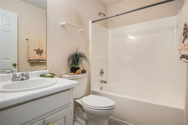 257 SE Ashland Park SE Court, Lawrenceville, GA 30045