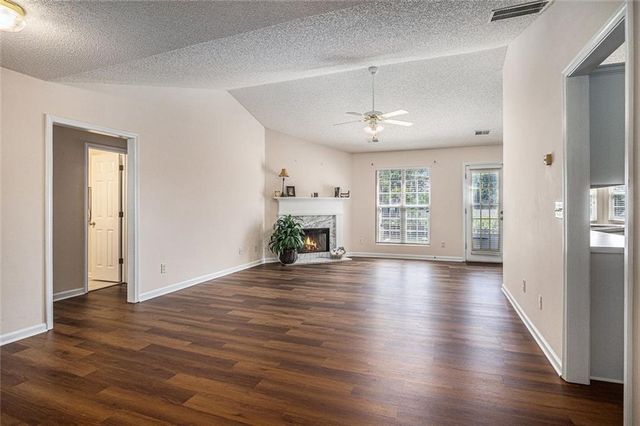 257 SE Ashland Park SE Court, Lawrenceville, GA 30045