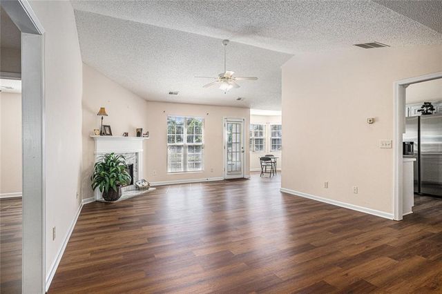 257 SE Ashland Park SE Court, Lawrenceville, GA 30045