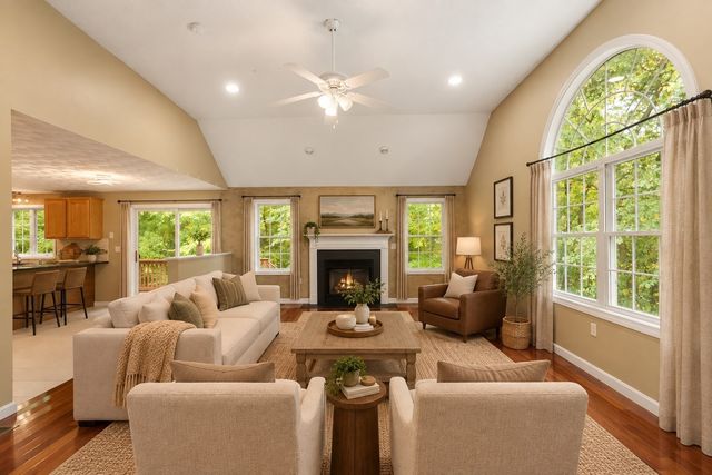 30 Lowe St, Tewksbury, MA 01876