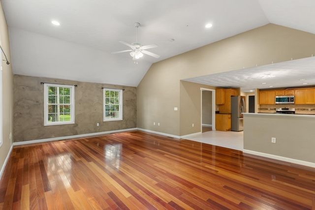 30 Lowe St, Tewksbury, MA 01876