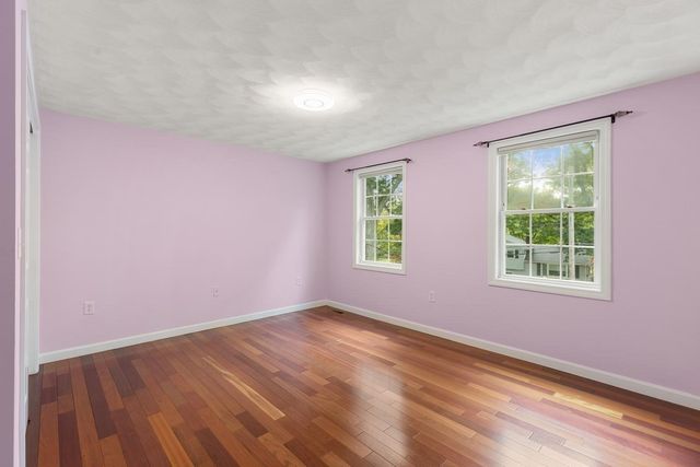 30 Lowe St, Tewksbury, MA 01876