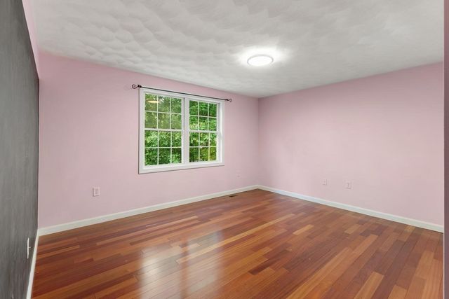 30 Lowe St, Tewksbury, MA 01876