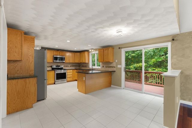 30 Lowe St, Tewksbury, MA 01876