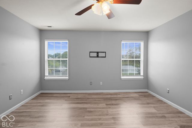 907 Amesbury Court, Indianapolis, IN 46217