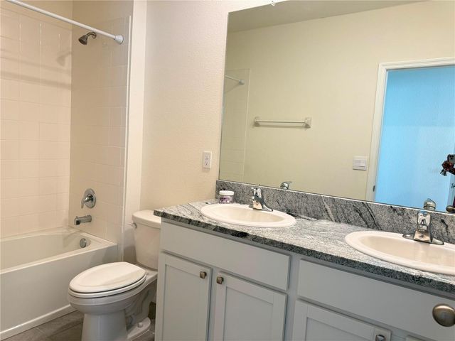 2763 COMMON FIG RUN, Wesley Chapel, FL 33543