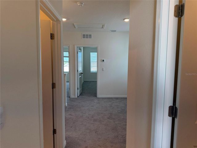 2763 COMMON FIG RUN, Wesley Chapel, FL 33543