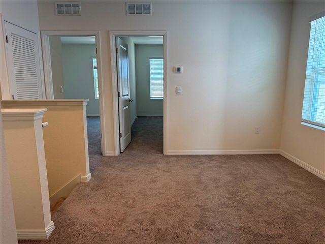 2763 COMMON FIG RUN, Wesley Chapel, FL 33543