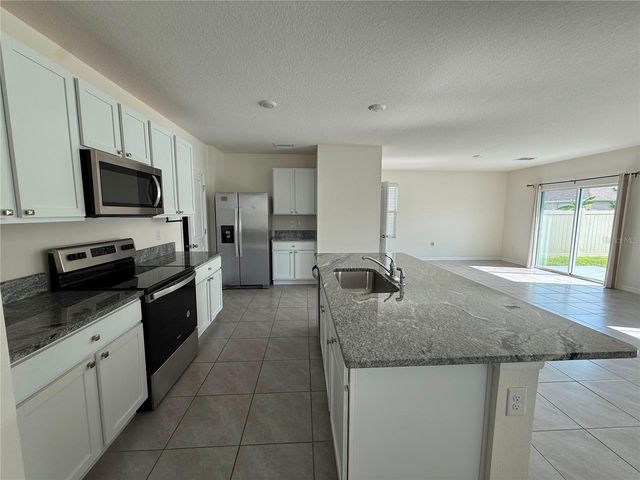2763 COMMON FIG RUN, Wesley Chapel, FL 33543