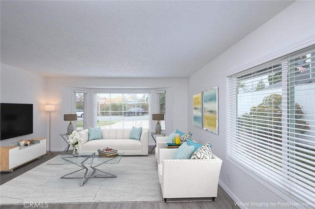 7562 Taylor Drive, Huntington Beach, CA 92648