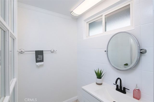7562 Taylor Drive, Huntington Beach, CA 92648