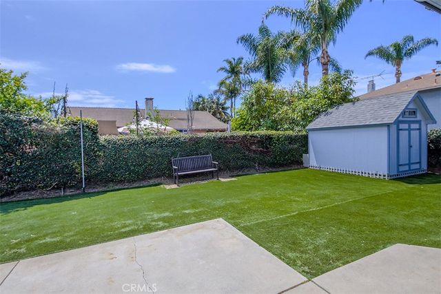 7562 Taylor Drive, Huntington Beach, CA 92648