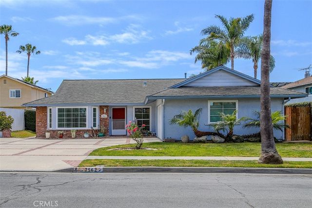 7562 Taylor Drive, Huntington Beach, CA 92648