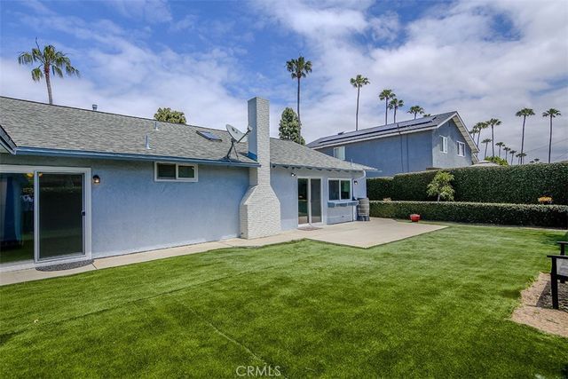 7562 Taylor Drive, Huntington Beach, CA 92648