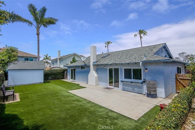 7562 Taylor Drive, Huntington Beach, CA 92648