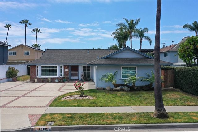7562 Taylor Drive, Huntington Beach, CA 92648