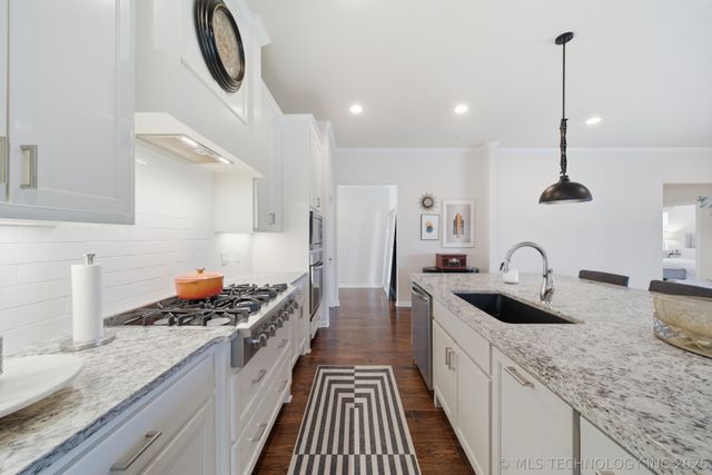 4002 W Tuscon Place, Broken Arrow, OK 74011