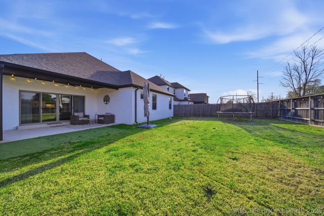 4002 W Tuscon Place, Broken Arrow, OK 74011