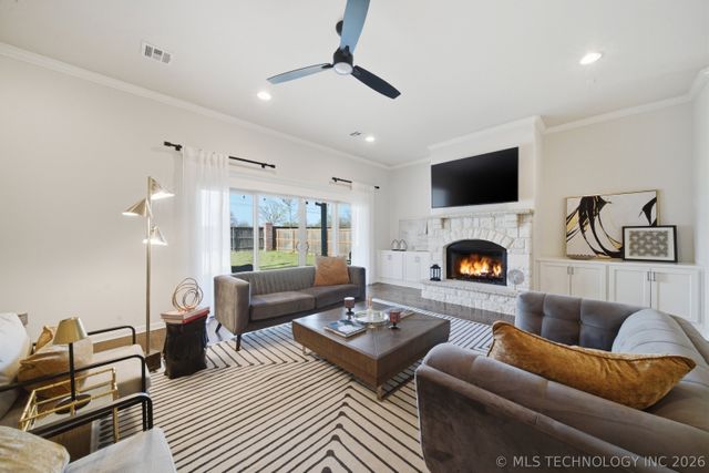 4002 W Tuscon Place, Broken Arrow, OK 74011