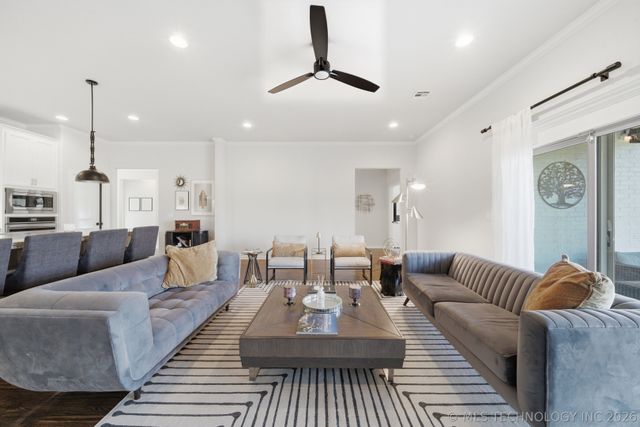 4002 W Tuscon Place, Broken Arrow, OK 74011