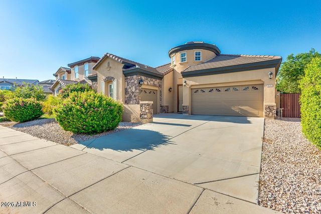 830 E Canyon Way, Chandler, AZ 85249