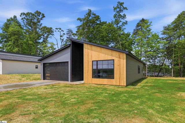 1081 Country Club Road, Pickens, SC 29671