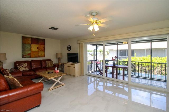 239 Palm DR 2, Naples, FL 34112