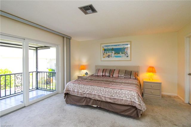 239 Palm DR 2, Naples, FL 34112