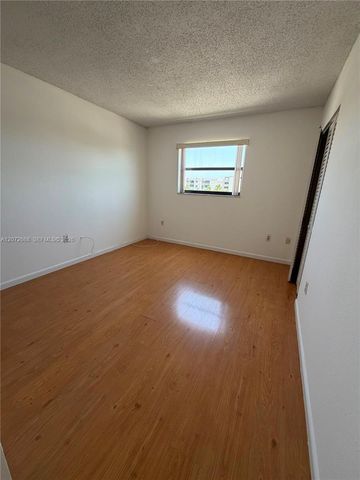 8145 NW 7th Street 406, Miami, FL 33126