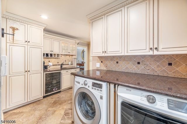 18 Kerby Ln, Mendham Boro, NJ 07945