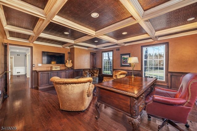 18 Kerby Ln, Mendham Boro, NJ 07945