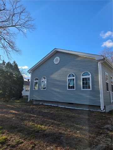 29 Dakota Street, Providence, RI 02904