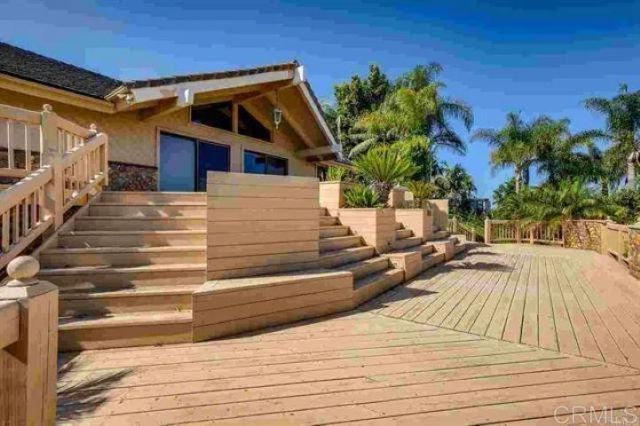 2081 Elevado Road, Vista, CA 92084
