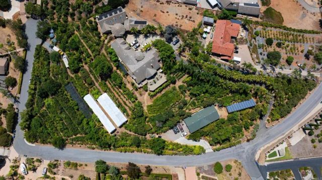 2081 Elevado Road, Vista, CA 92084