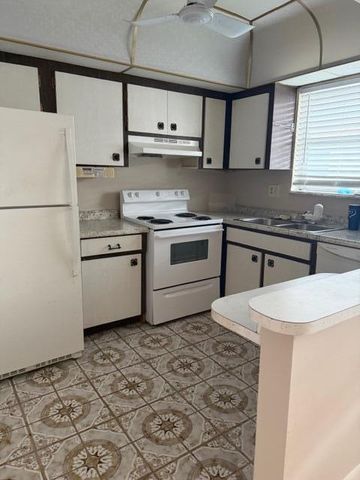 149 Stratford, West Palm Beach, FL 33417