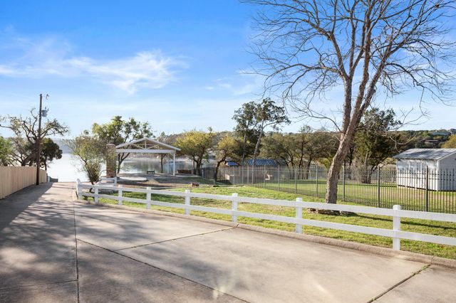 20005 Rod and Gun Club RD, Spicewood, TX 78669