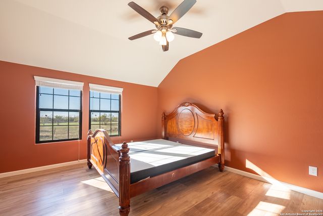 4905 County Rd 307, Jourdanton, TX 78026